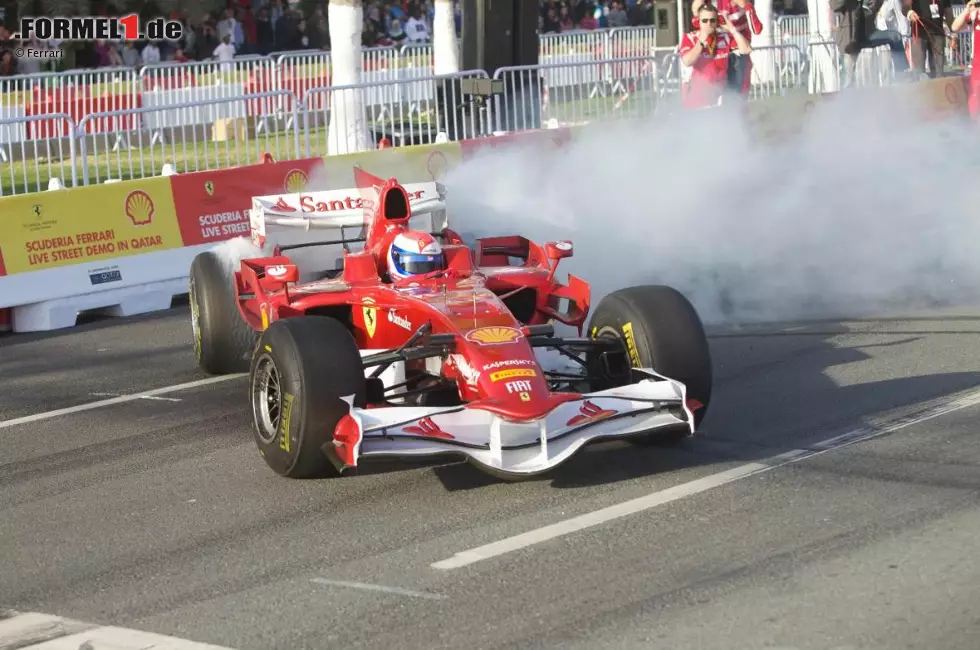 Foto zur News: Marc Gene (Ferrari) in Doha/Katar