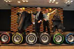 Foto zur News: Maurizio Boiocchi, Marco Tronchetti Provera und Paul Hembery