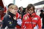 Foto zur News: Sebastian Vettel (Red Bull) Fernando Alonso (Ferrari)