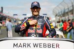 Foto zur News: &quot;Kapitän&quot; Mark Webber (Red Bull) ist an Bord für die Fahrerparade in Melbourne