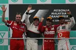 Gallerie: Stefano Domenicali (Ferrari-Teamchef), Sergio Perez (Sauber), Fernando Alonso (Ferrari) und Lewis Hamilton (McLaren)