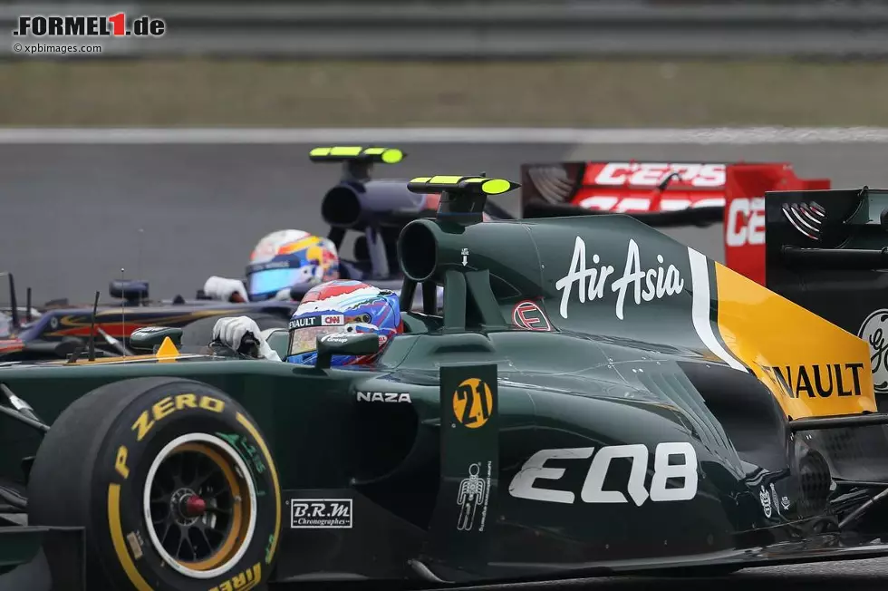 Foto zur News: Witali Petrow (Caterham) und Jean-Eric Vergne (Toro Rosso)