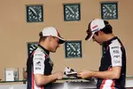 Foto zur News: Valtteri Bottas (Williams) und Bruno Senna (Williams)