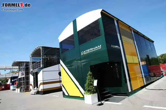 Foto zur News: Ihre Kenntnisse im Bereich Innenarchitektur wandte Vivian auch im Formel-1-Paddock an. So zeichnete sie für das stylische Interieur des Caterham-Motorhomes verantwortlich.