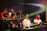 Foto zur News: Donnerstags-Pressekonferenz mit Charles Pic (Marussia), Pastor Maldonado (Williams), Romain Grosjean (Lotus), Mark Webber (Red Bull), Michael Schumacher (Mercedes) und Lewis Hamilton (McLaren)