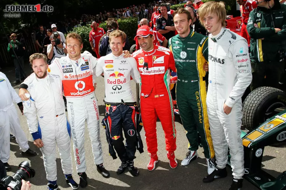 Nick Heidfeld, Jenson Button (McLaren), Sebastian Vettel (Red Bull), Marc Gene (Ferrari), Giedo van der Garde (Caterham) und Brendon Hartley Foto zur News: Nick Heidfeld, Jenson Button (McLaren), Sebastian Vettel (Red Bull), Marc Gene (Ferrari), Giedo van der Garde (Caterham) und Brendon Hartley