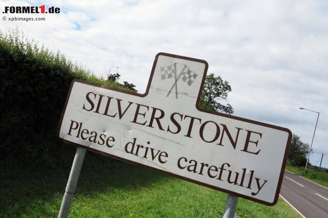 Foto zur News: Runde zehn: Silverstone hat als Formel-1-Schauplatz sehr viel Tradition. Hier gibt es unseren Rückblick auf das Rennen 2016 ...