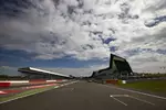 Foto zur News: Start- und Zielgerade in Silverstone