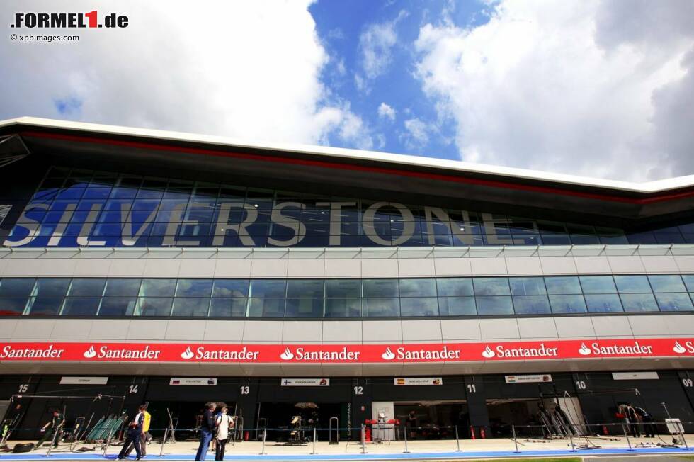 Foto zur News: Der imposante Silverstone-Wing