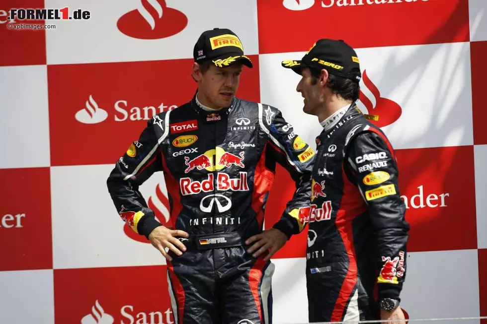 Foto zur News: Sebastian Vettel (Red Bull) und Mark Webber (Red Bull)