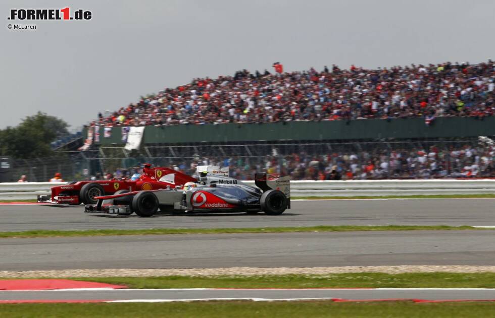 Foto zur News: Lewis Hamilton (McLaren) und  Fernando Alonso (Ferrari)