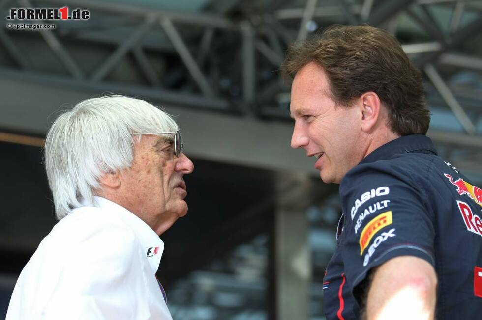 Foto zur News: Bernie Ecclestone (Formel-1-Chef) und Christian Horner (Red-Bull-Teamchef)