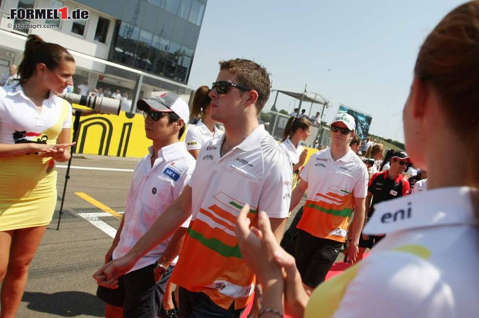 Foto zur News: Kamui Kobayashi (Sauber) und Paul di Resta (Force India)