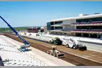 Foto zur News: Komplettierung der ersten Schicht Asphalt des Circuit of The Americas in Austin (Texas/USA): Start- und Zielgerade