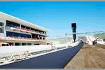 Foto zur News: Komplettierung der ersten Schicht Asphalt des Circuit of The Americas in Austin (Texas/USA): Start- und Zielgerade