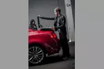 Foto zur News: Powered by Infiniti: Dreh zu Melanie Fionas neuem Musikvideo mit Sebastian Vettel (Red Bull)