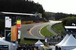 Foto zur News: Jenson Button (McLaren) am Samstagmorgen in der Eau Rouge