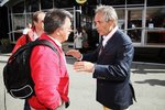 Foto zur News: Star-Fotograf Rainer W. Schlegelmilch mit Formel-1-Legende Jacky Ickx