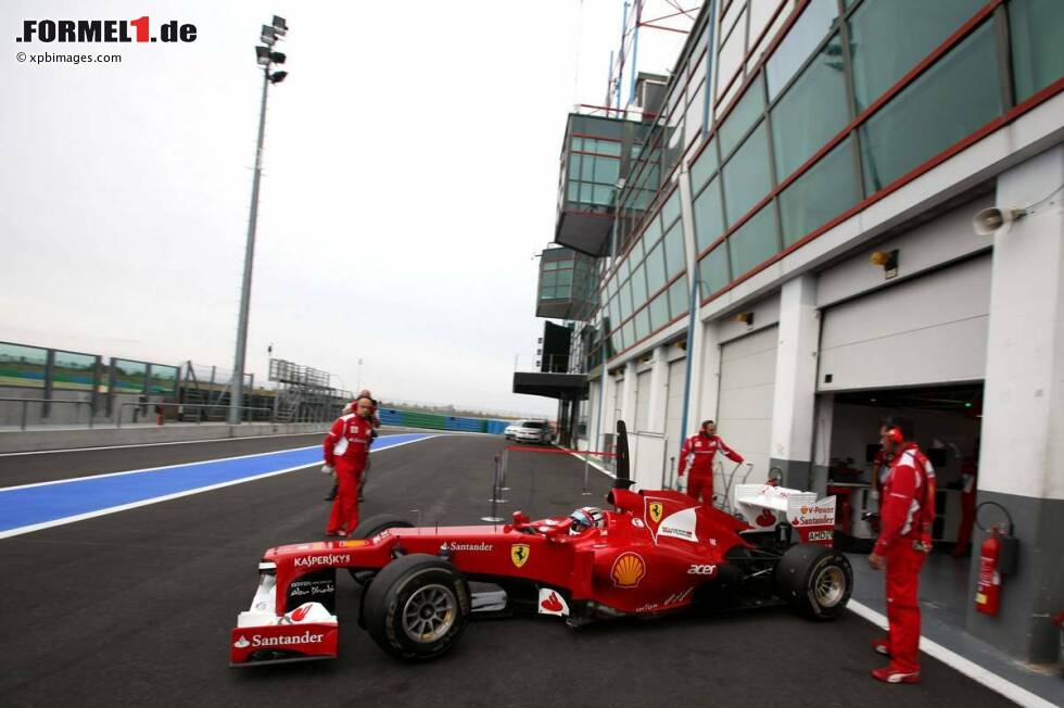 Foto zur News: Davide Rigon (Ferrari) absolviert seinen ersten Formel-1-Test