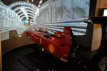 Foto zur News: Ein Fan im Ferrari-Simulator