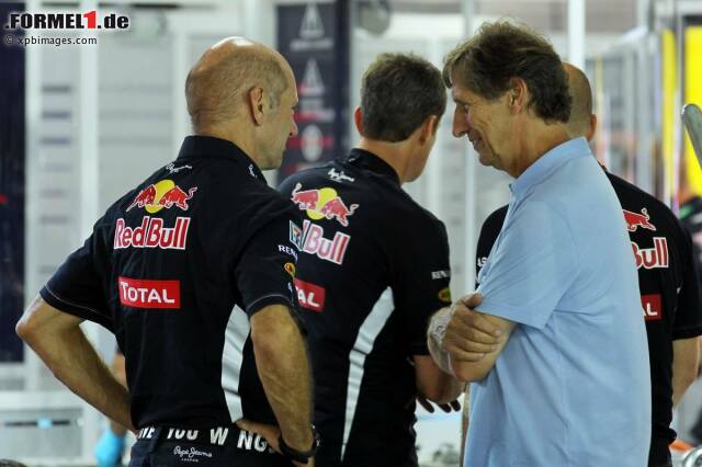 Foto zur News: Adrian Newey (Infiniti Red Bull Racing) mit Mario Illien