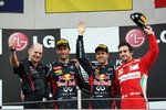 Gallerie: Adrian Newey (Technischer Direktor, Red Bull), Mark Webber (Red Bull), Sebastian Vettel (Red Bull) und Fernando Alonso (Ferrari)