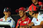 Foto zur News: Kamui Kobayashi (Sauber), Felipe Massa (Ferrari) und Jenson Button (McLaren)