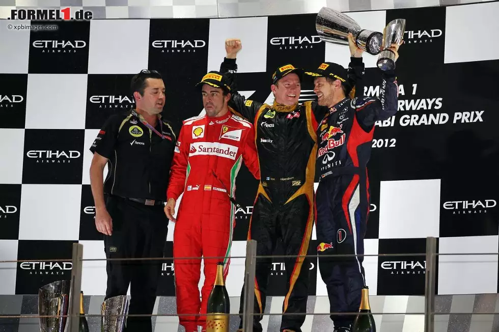 Eric Boullier (Lotus-Teamchef), Fernando Alonso (Ferrari), Sebastian Vettel (Red Bull) und Kimi Räikkönen (Lotus) Foto zur News: Eric Boullier (Lotus-Teamchef), Fernando Alonso (Ferrari), Sebastian Vettel (Red Bull) und Kimi Räikkönen (Lotus)