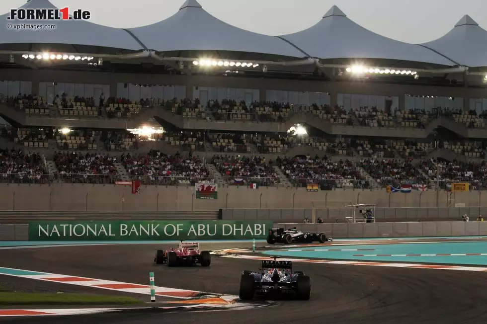 Foto zur News: Pastor Maldonado (Williams), Fernando Alonso (Ferrari) und Mark Webber (Red Bull)