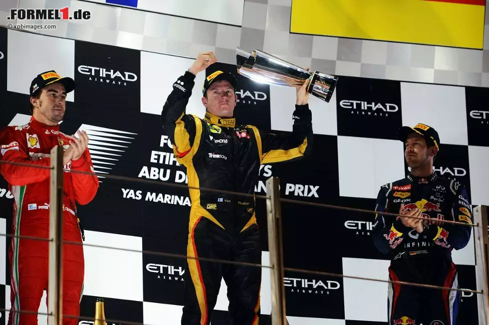 Foto zur News: Fernando Alonso (Ferrari), Sebastian Vettel (Red Bull) und Kimi Räikkönen (Lotus)