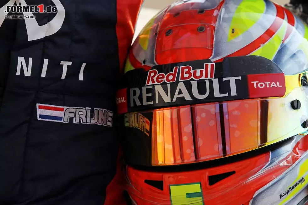 Foto zur News: Helm von Robin Frijns (Red Bull)