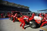 Foto zur News: Felipe Massa (Ferrari) und Fernando Alonso (Ferrari)