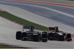 Foto zur News: Kamui Kobayashi (Sauber) und Jenson Button (McLaren)