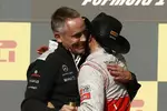 Foto zur News: Martin Whitmarsh (Teamchef, McLaren) und Lewis Hamilton (McLaren)