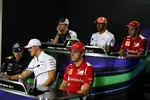 Foto zur News: Donnerstags-Pressekonferenz mit Bruno Senna (Williams), Lewis Hamilton (McLaren), Felipe Massa (Ferrari), Sebastian Vettel (Red Bull), Michael Schumacher (Mercedes) und Fernando Alonso (Ferrari)