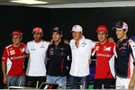 Foto zur News: Donnerstags-Pressekonferenz mit Felipe Massa (Ferrari), Lewis Hamilton (McLaren), Sebastian Vettel (Red Bull), Michael Schumacher (Mercedes), Fernando Alonso (Ferrari) und Bruno Senna (Williams)