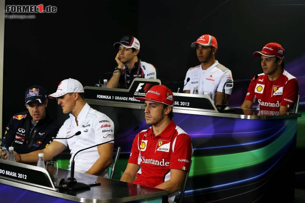 Foto zur News: Donnerstags-Pressekonferenz mit Bruno Senna (Williams), Lewis Hamilton (McLaren), Felipe Massa (Ferrari), Sebastian Vettel (Red Bull), Michael Schumacher (Mercedes) und Fernando Alonso (Ferrari)