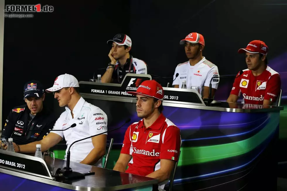 Foto zur News: Donnerstags-Pressekonferenz mit Bruno Senna (Williams), Lewis Hamilton (McLaren), Felipe Massa (Ferrari), Sebastian Vettel (Red Bull), Michael Schumacher (Mercedes) und Fernando Alonso (Ferrari)