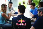 Foto zur News: Journalisten beim Roundtable mit Mark Webber (Red Bull)