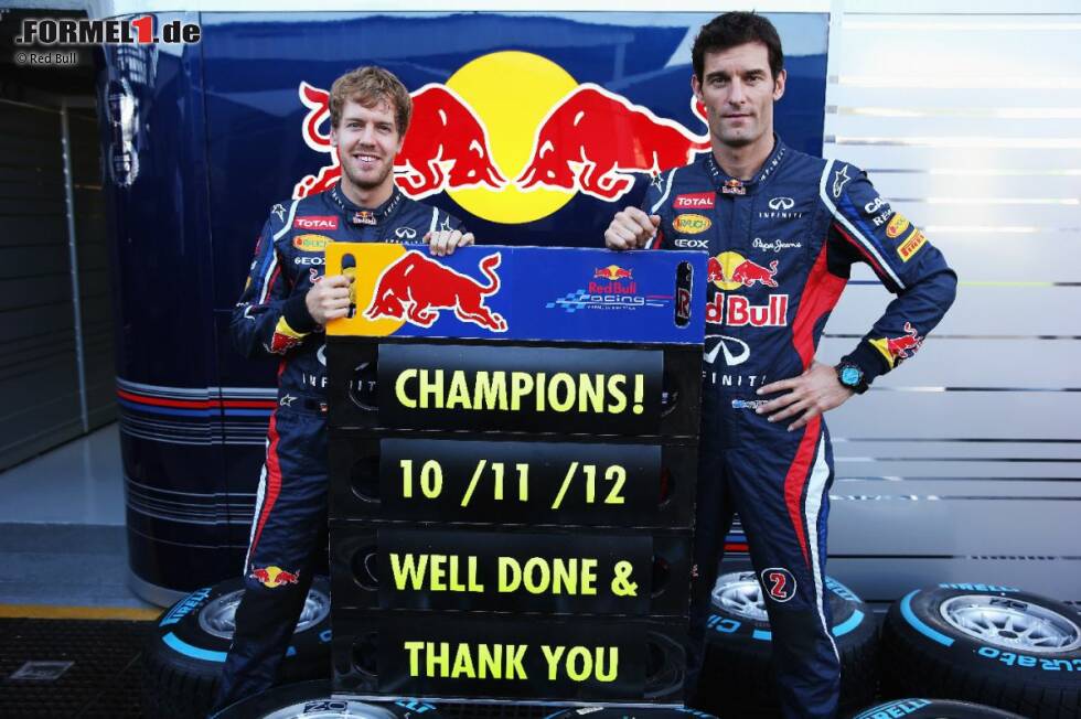 Foto zur News: Konstrukteurs-Weltmeister: Sebastian Vettel (Red Bull) und Mark Webber (Red Bull)
