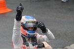 Foto zur News: Jenson Button (McLaren) sieht im Saisonfinale 2013