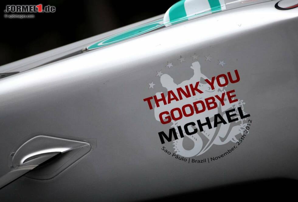Foto zur News: Verabschiedung von Michael Schumacher (Mercedes) - AUfkleber auf dem Auto des Rekordweltmeisters
