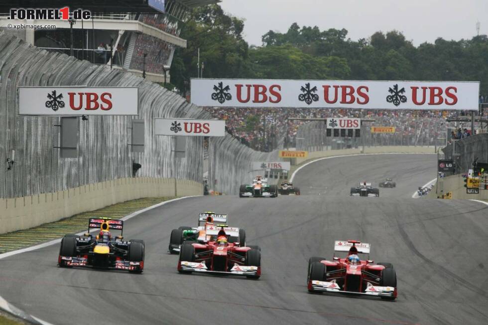 Foto zur News: Mark Webber (Red Bull), Felipe Massa (Ferrari) und Fernando Alonso (Ferrari)