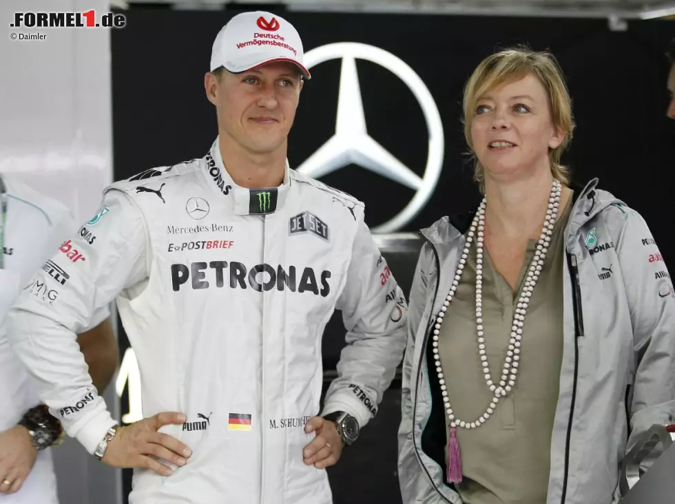 Foto zur News: Michael Schumacher (Mercedes) mit seiner Managerin Sabine Kehm