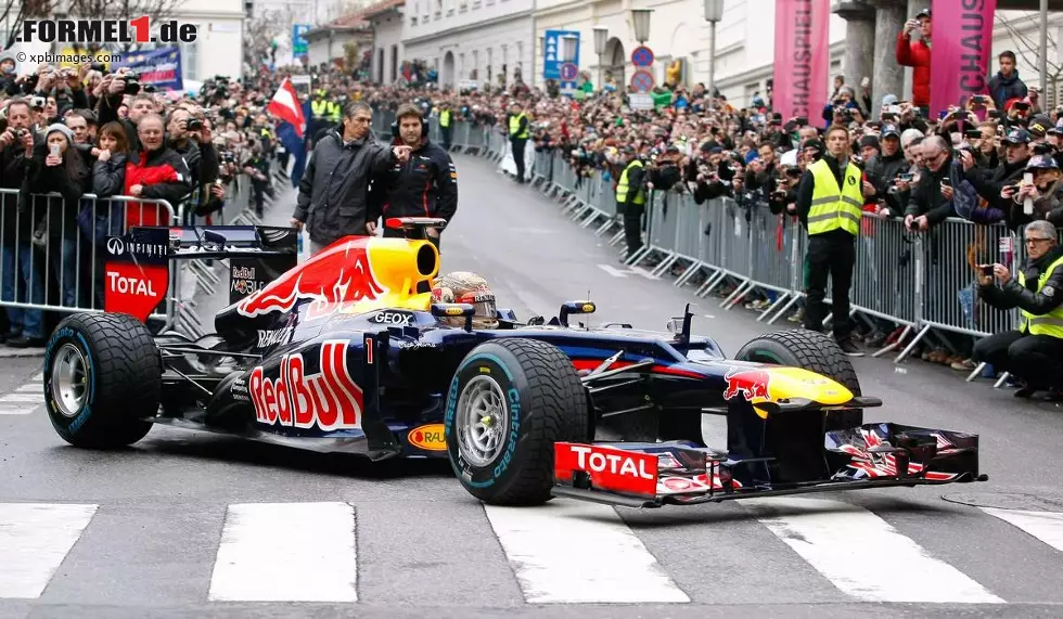 Foto zur News: Sebastian Vettel (Red Bull)