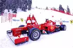 Foto zur News: Fernando Alonso, Felipe Massa und der Ferrari F2012 aus dem Vorjahr