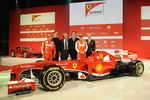 Foto zur News: Felipe Massa, Sergio Marchionne, Luca di Montezemolo, John Elkann, Fernando Alonso und Stefano Domenicali (Ferrari)