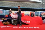 Foto zur News: Daniel Ricciardo (Toro Rosso) und Jean-Eric Vergne (Toro Rosso)