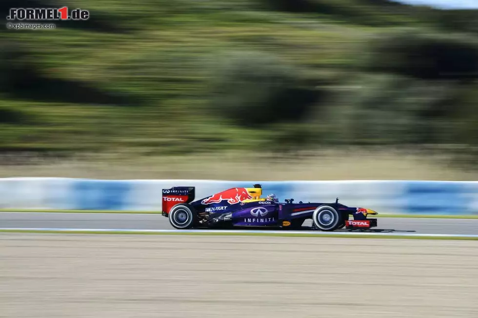 Foto zur News: Sebastian Vettel (Red Bull)