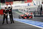 Foto zur News: Sergio Perez (McLaren)